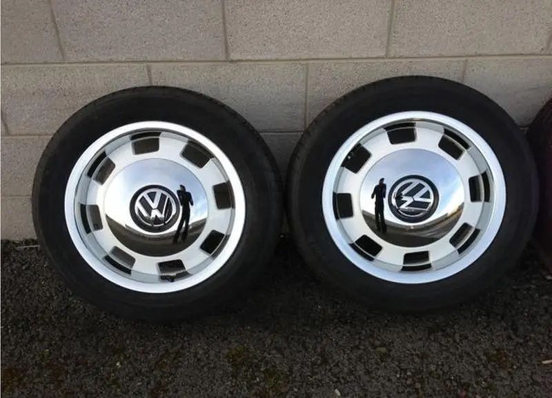 Колпаки на диски VOLKSWAGEN Beetle R17