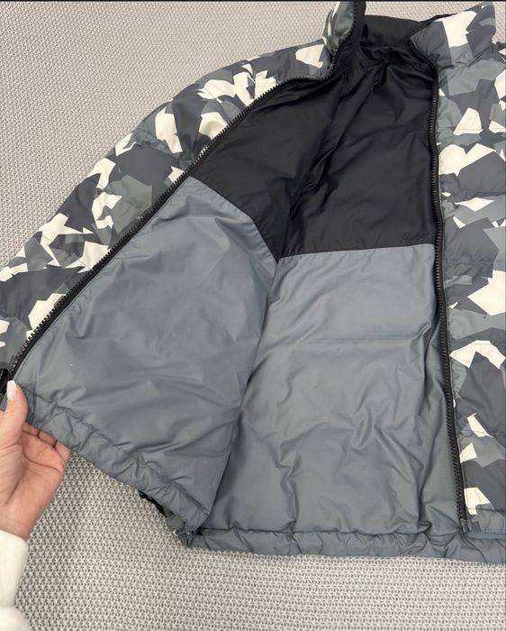 Куртка , пуховик Helly Hansen на дві сторони