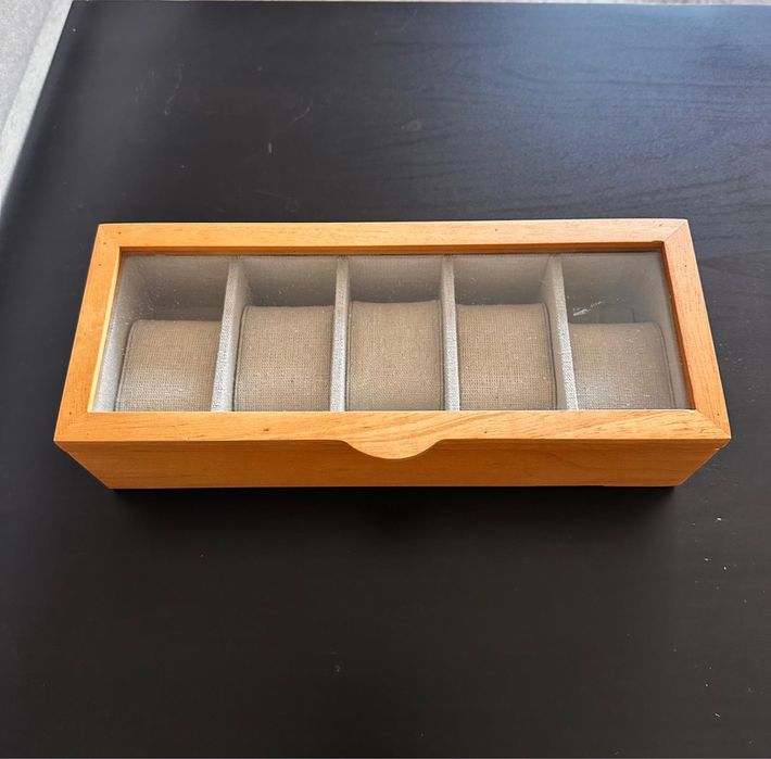 Caixa porta-joias para relógios de madeira e linho