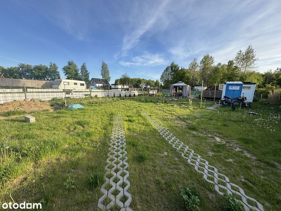 Klimatyczna działka rekreacyjna na Kaszubach – 5 min od jeziora
