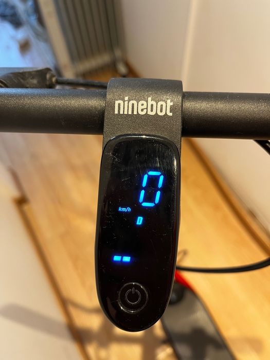 Trotinete ninebot  kickscooter D18E