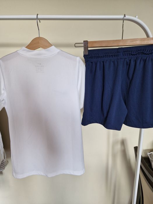 Strój sportowy Nike 122 / 128