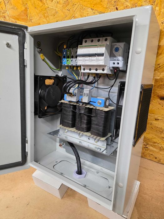 Kompensator mocy biernej zmniejszy rachunek za prąd o ok 20 %