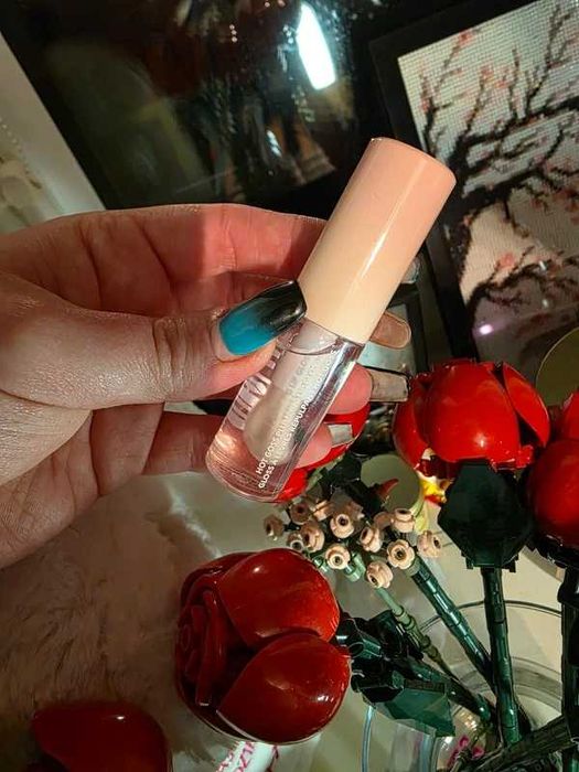 Sheglam hot goss plumping lip gloss