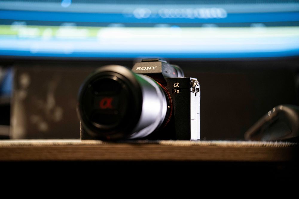 Sony a7III + 28-70