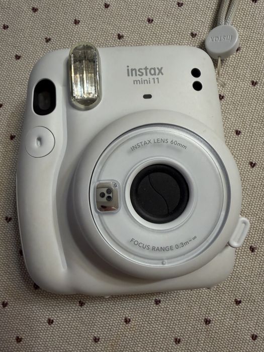 Instax mini 11 білий