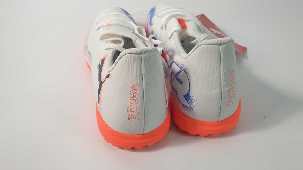 Puma turfy Future 8 Play TT rozmiar 39