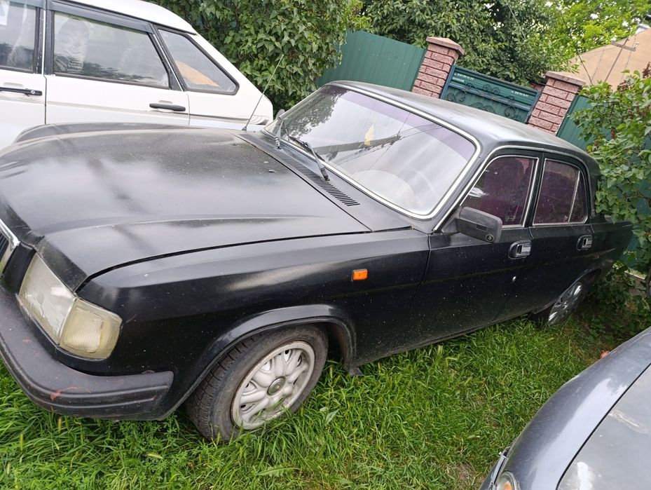 Волга Чорна генеральская не дорого