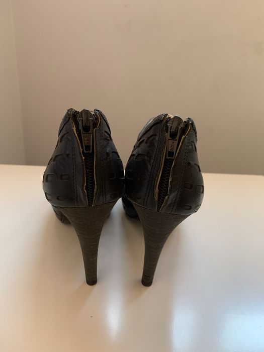 Sapatos em pele Zilian