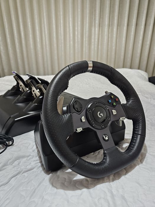Logitech G920 (Xbox e PC)