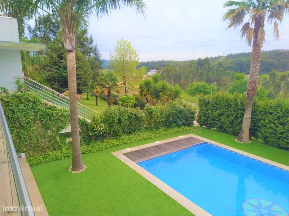 Moradia de Luxo T6 com Piscina, Court de Ténis | A 15 Min do Porto