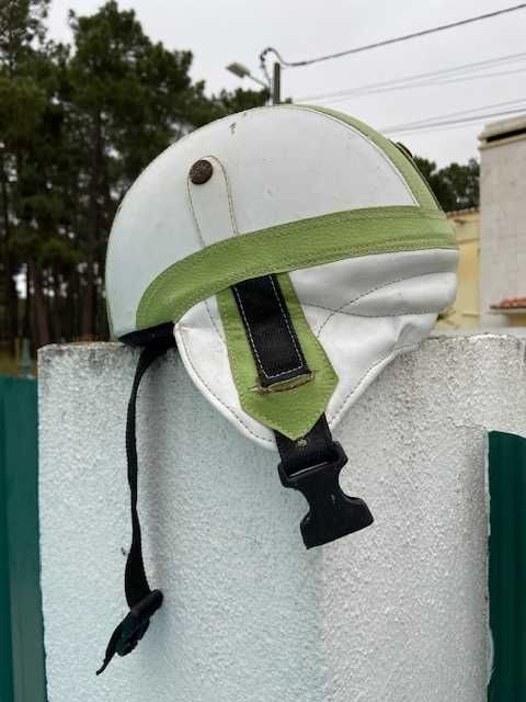 capacete Vintage Verde Menta
