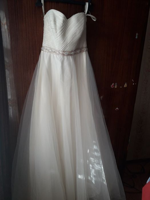 Свадебное платье 1500