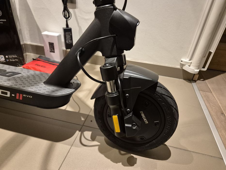 Новий електросамокат DUCATI PRO 2 EVO