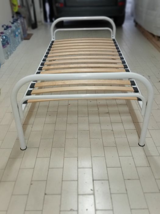 Cama de Ferro Solteiro