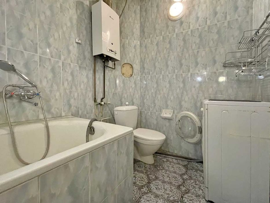 Продаж 2к сталінки на пр-ті Леоніда Каденюка (Гагаріна), 6