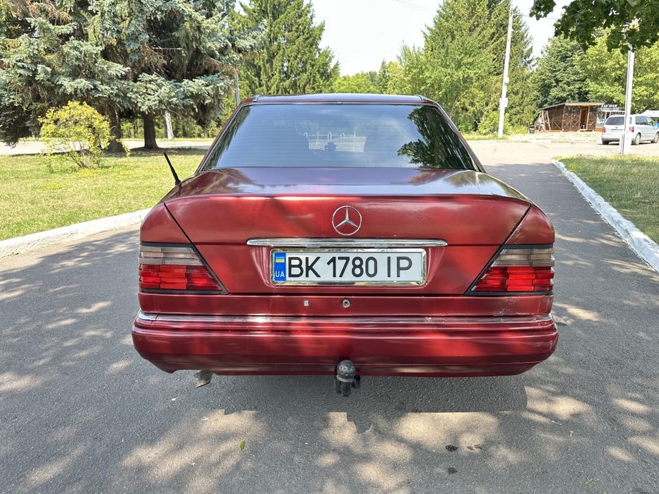 Mercedes-Benz w124