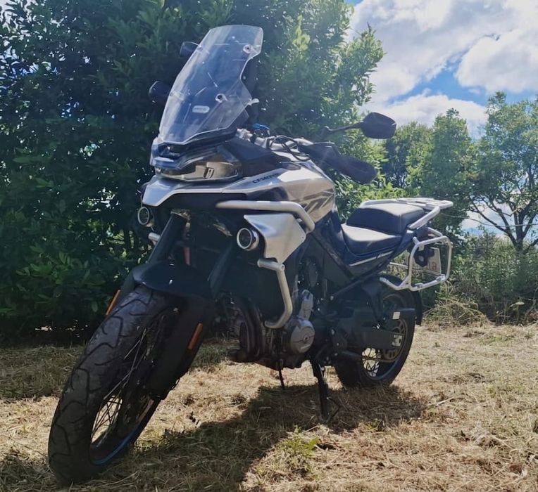 Cf Moto 800MT 1800kms