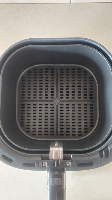 Аерогриль PHILIPS ESSENTIAL Ovi HD9270/90 Smart. 2000W, 6,2 L