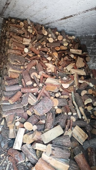 Drewno opałowe suche sosnowe