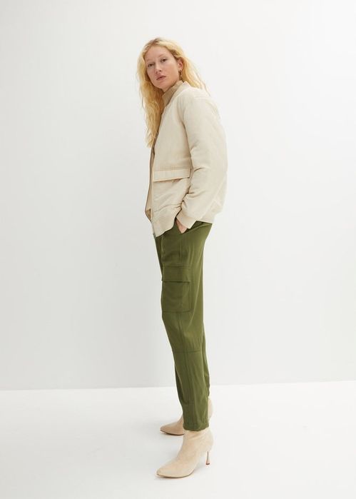 B.P.C kurtka bomberka damska piaskowa 52.