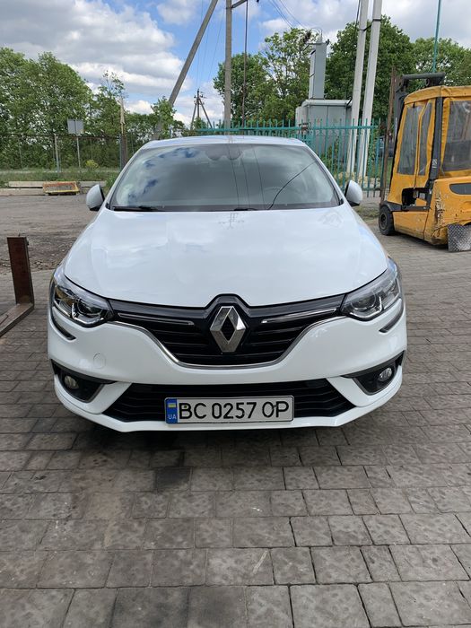 Рено Меган 4  Хетчбек