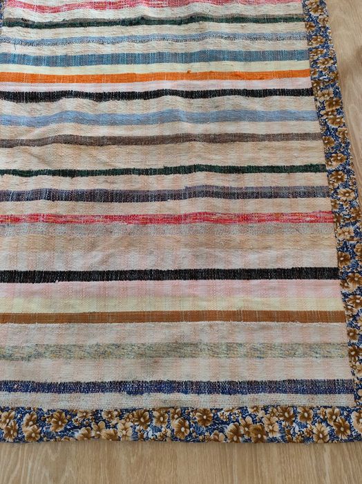 Carpete grande rectangular
