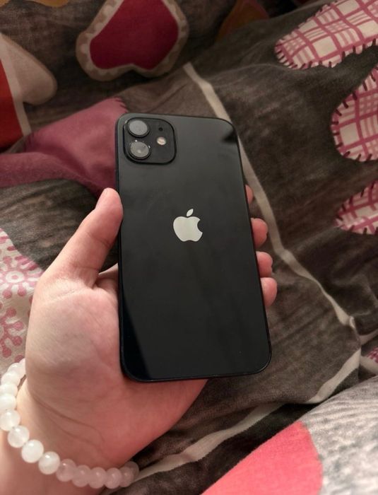 iPhone 12. 128 ГБ, 79%