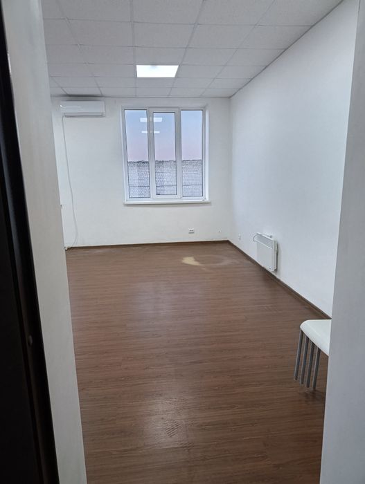 Здам в оренду  кабінет 30 м2.