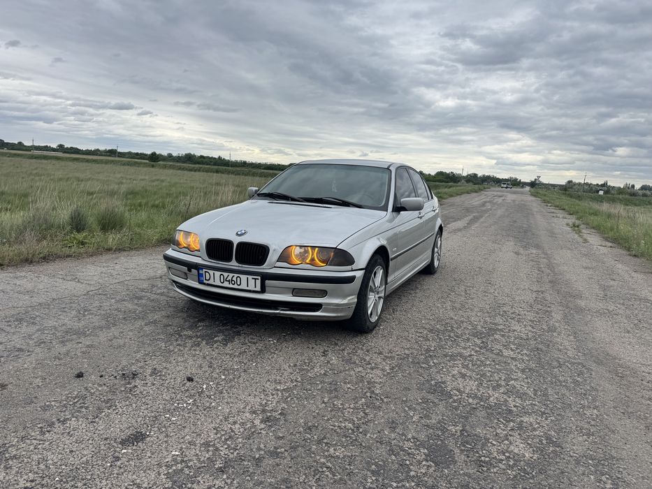 Продам БМВ 2л дизелек