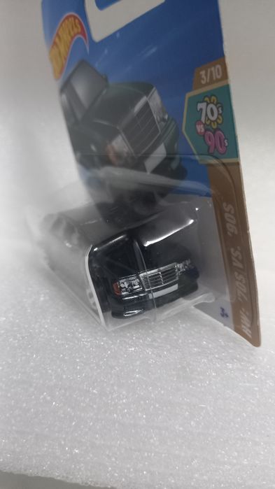 Mercedes-Benz 500 E (Verde)  Hot Wheels