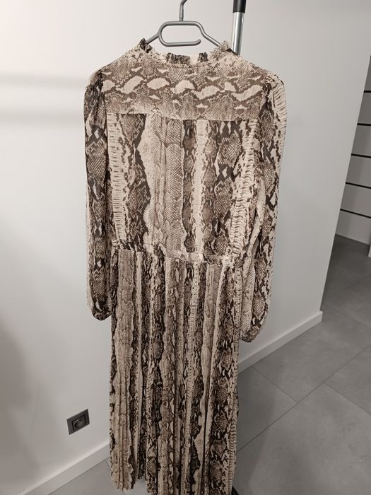 Piękna sukienka Reserved s