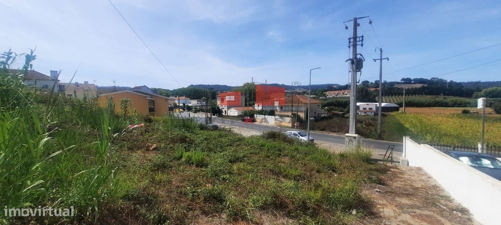 Lote de 512 m2 com Projeto aprovado e Licença de construção paga