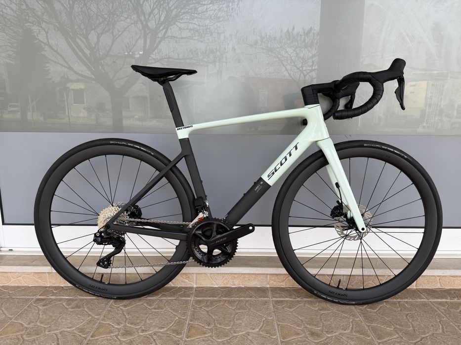 Bicicleta de estrada Scott Addict RC - Muito leve!