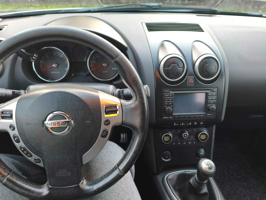Nissan Qashqai +2 1.5 dCi Tekna Premium jante 18 com gancho reboque