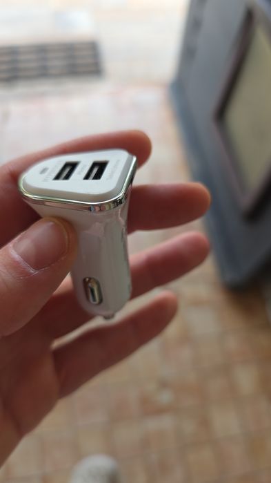 Przejściówka USB do gniazda zapalniczki