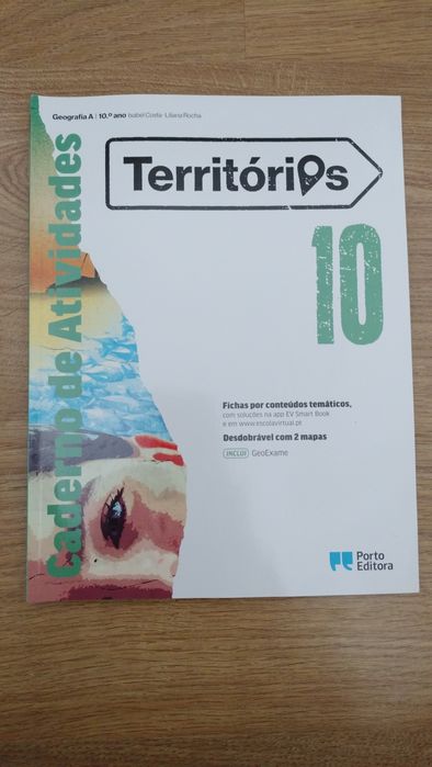 Caderno de Atividades/GeoExame - Territórios - Geografia A - 10.º ano
