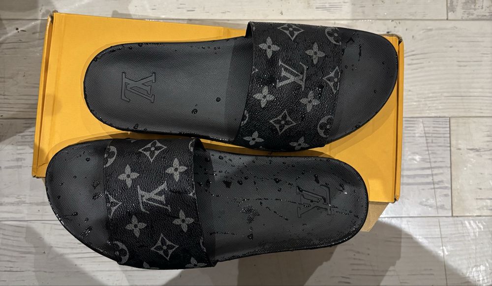 Klapki Louis Vuitton Waterfront Mule Monogram Eclipse