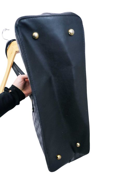 C55 duża torebka damska Louis Vuitton shopper elegancka czarna listonoszka