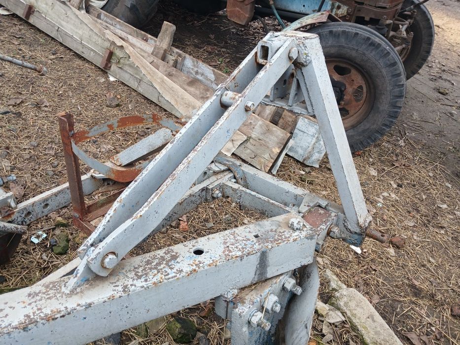 Продам плуг ПЛН 3-35