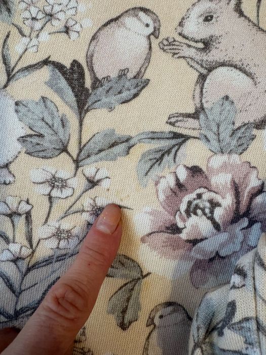 Кофтинка на дівчинку 98/104