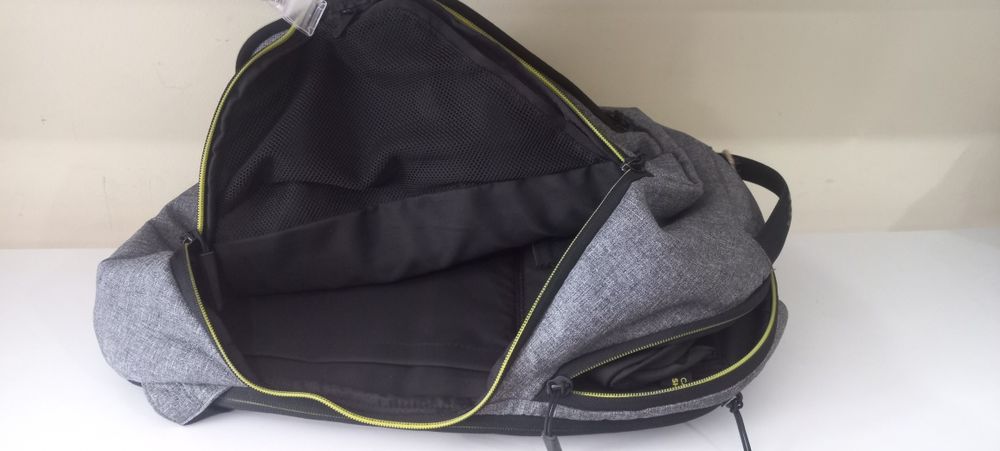 Оригінал Incase Reform рюкзак