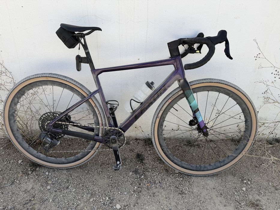 Bicicleta Gravel Lexon - Carbono Mudanças electrónicas