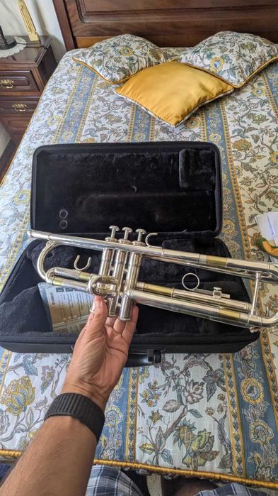 Trompete Yamaha YTR-3335S