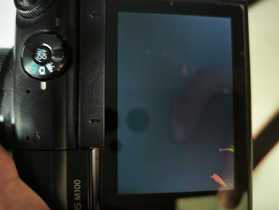 Canon M100 + EF-M 20mm f2.0 - totalmente funcional
