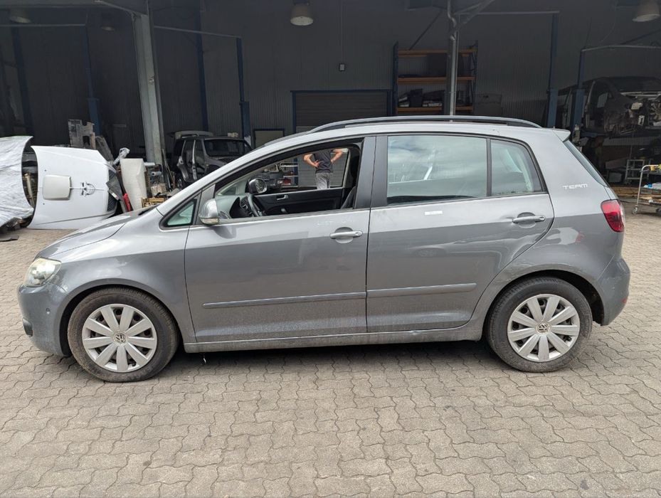 Розборка шрот VW Golf 6 Plus запчастини гольф 6 плюс 2010-2014
