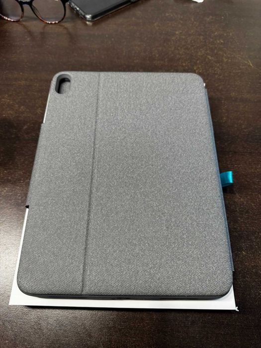 iPad Air Wi-Fi + Cellular 256 GB Blue (5th Gen) + Apple Pencil 2 + Logitech Folio Touch + Smart Folio