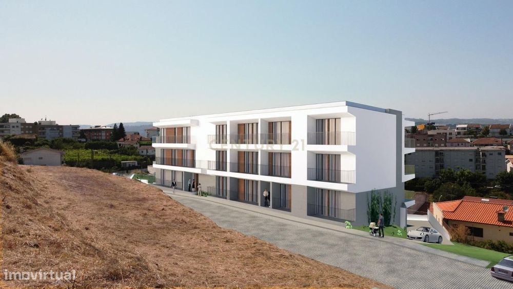 Apartamento T2 Rua Tapadinha em Marco de Canaveses (Piso 1- Fração B)