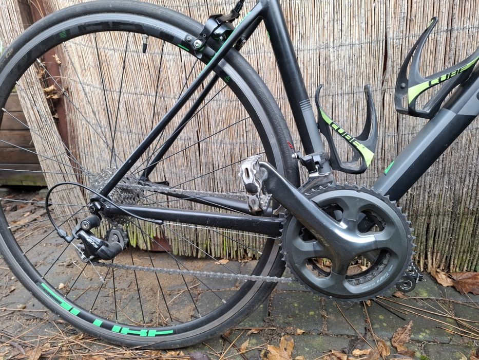 Cube attain ,shimano 105