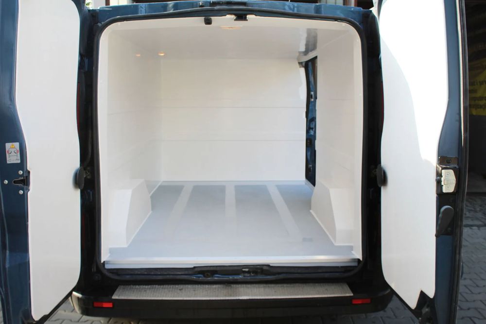 Renault Trafic  Zabudowa Izotermiczna Chłodnia Mroźnia